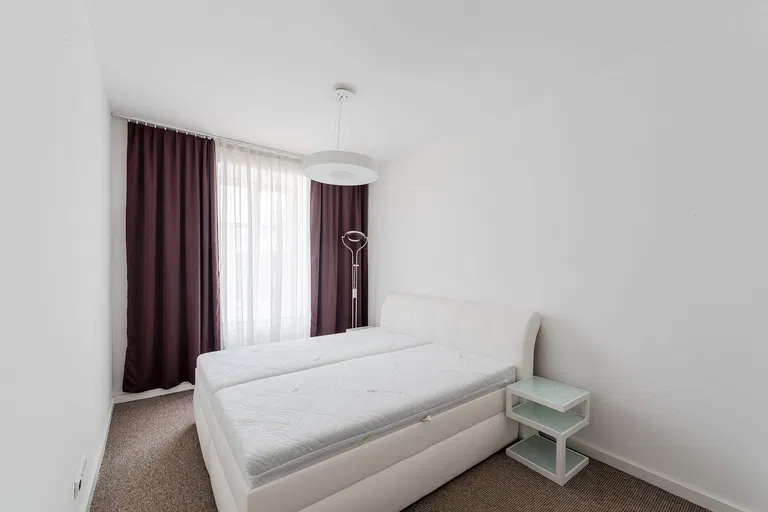 Gorkého, Staré Mesto - Bratislava I | Prenájom, Byt, 3-izbový, 86 m²