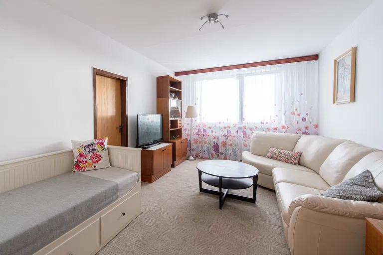 Mamateyova, Petržalka - Bratislava V | Predaj, Byt, 3-izbový, 69 m²