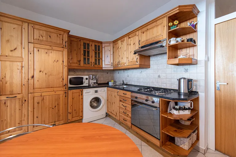 Mamateyova, Petržalka - Bratislava V | Predaj, Byt, 3-izbový, 69 m²