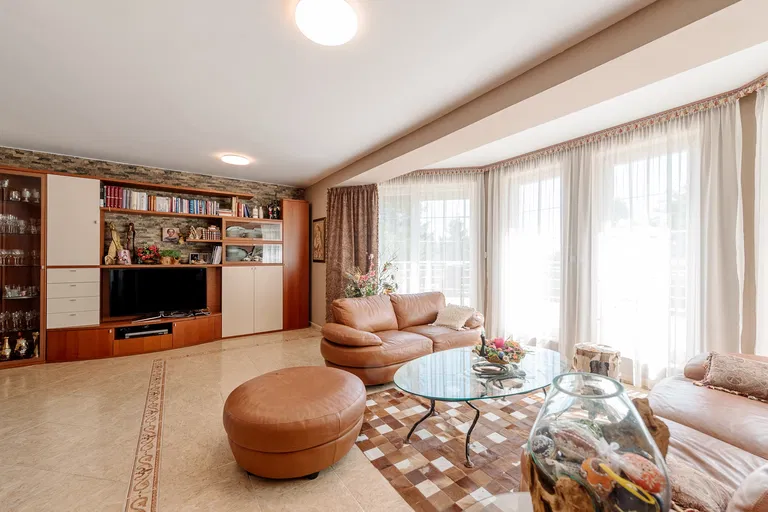 Nad Lúčkami, Karlova Ves - Bratislava IV | Sale, House, Seven-bedroom (8+1), 496 m²