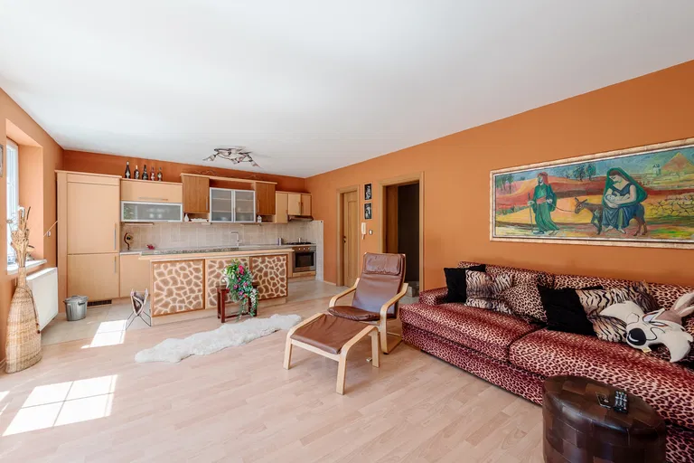 Nad Lúčkami, Karlova Ves - Bratislava IV | Sale, House, Seven-bedroom (8+1), 496 m²
