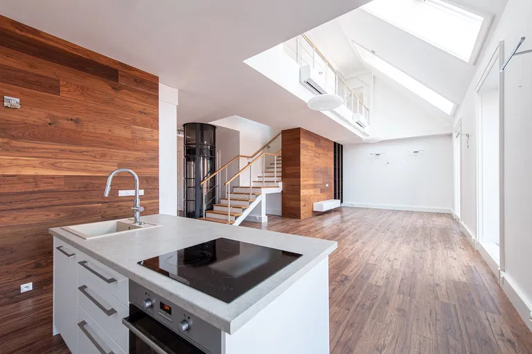 Gorkého, Staré Mesto - Bratislava I | Prenájom, Byt, 3-izbový, 282 m²