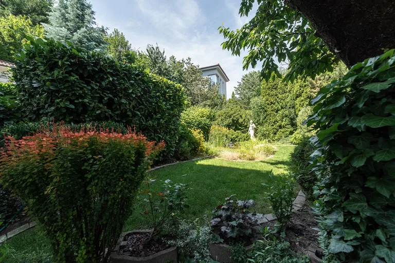 Nad Lúčkami, Karlova Ves - Bratislava IV | Sale, House, Seven-bedroom (8+1), 496 m²