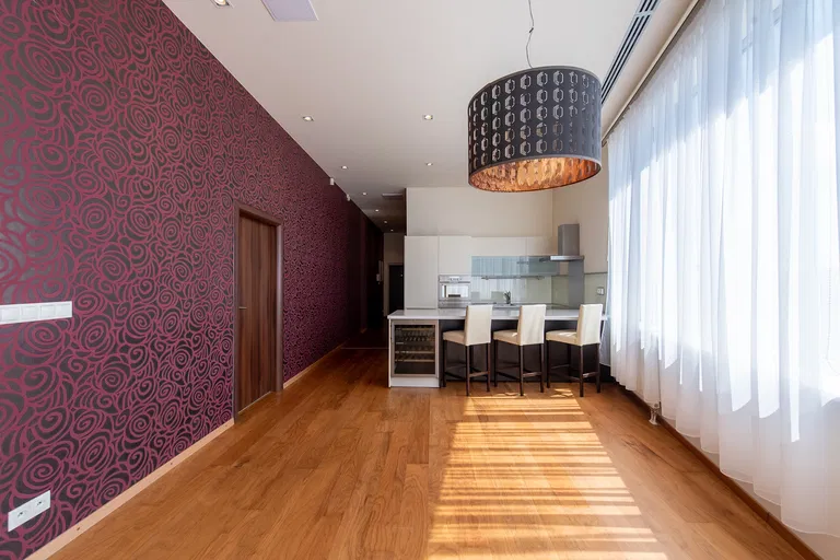 Trnavská cesta, Ružinov - Bratislava II | Prenájom, Byt, 3-izbový, 196 m²