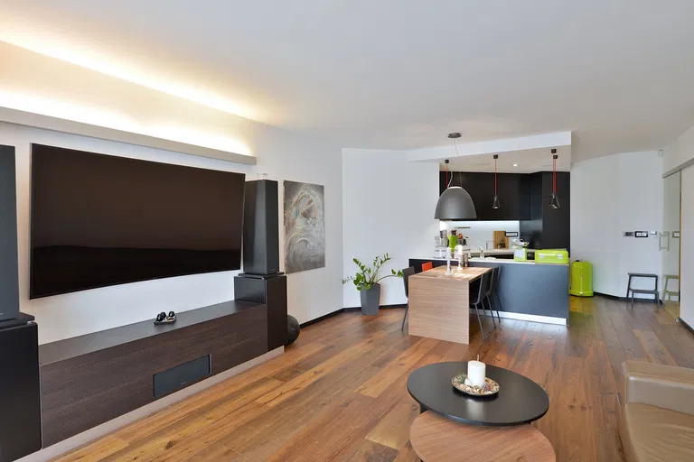 Ke Kapslovně, Žižkov - Praha 3 | Prenájom, Byt, 2-izbový, 96 m²