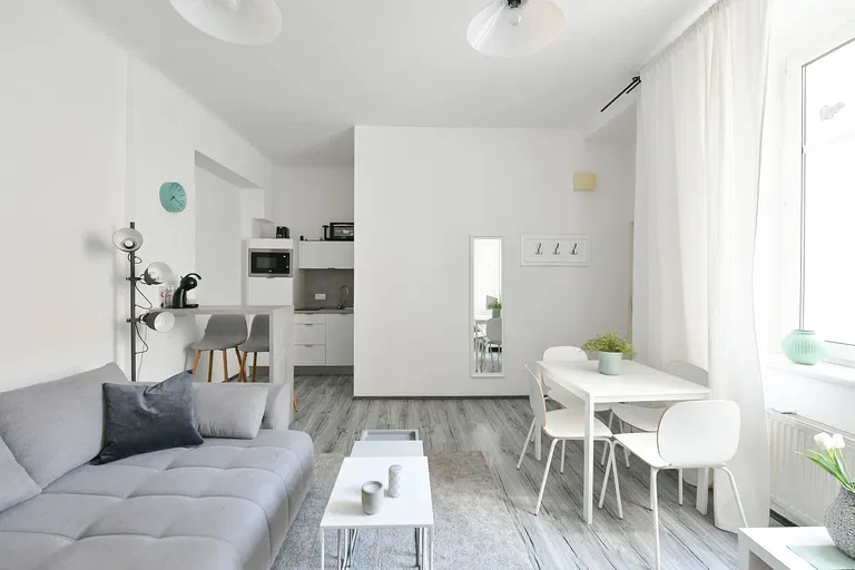 Školská, Nové Město - Prague 1 | Sale, Apartment, One-bedroom (2+kk), 38 m²