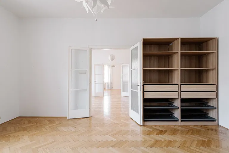 Grösslingová, Staré Mesto - Bratislava I | Predaj, Byt, 4-izbový, 169 m²