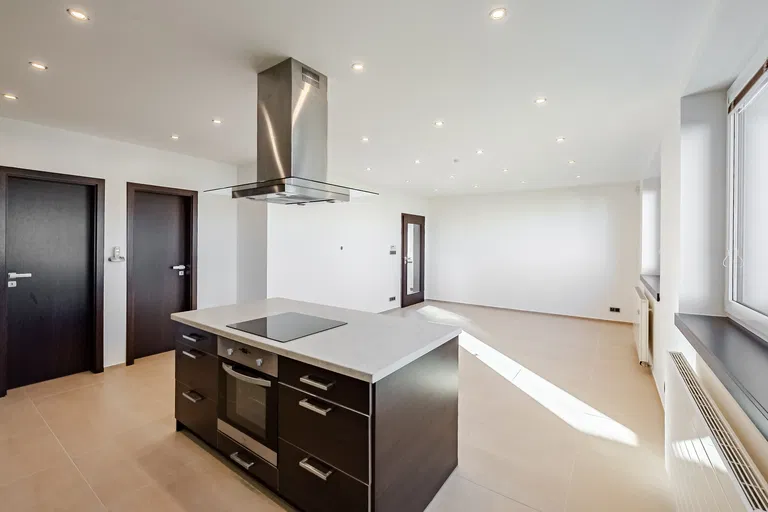 Hlušičkova, Stodůlky - Prague 5 | Rent, House, Five-bedroom (6+kk), 310 m²