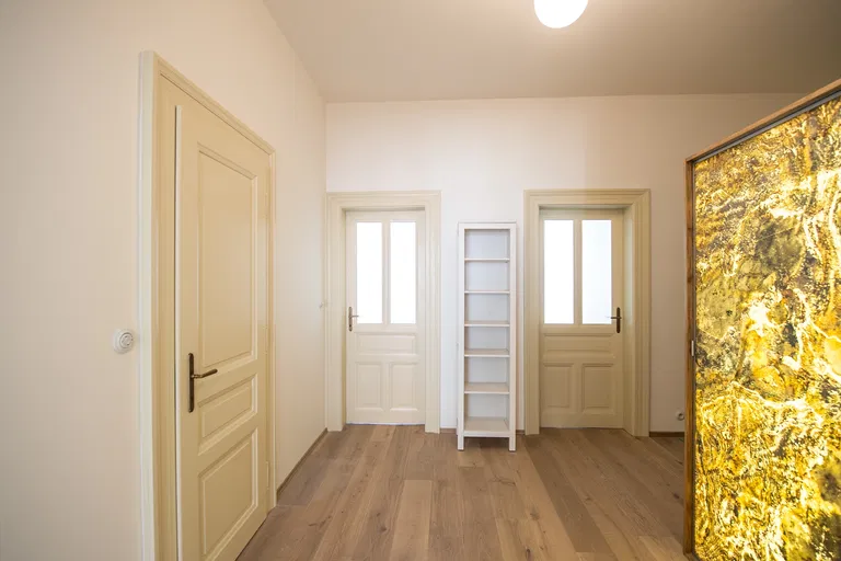 Mánesova, Vinohrady - Praha 2 | Prenájom, Byt, 3-izbový, 86 m²