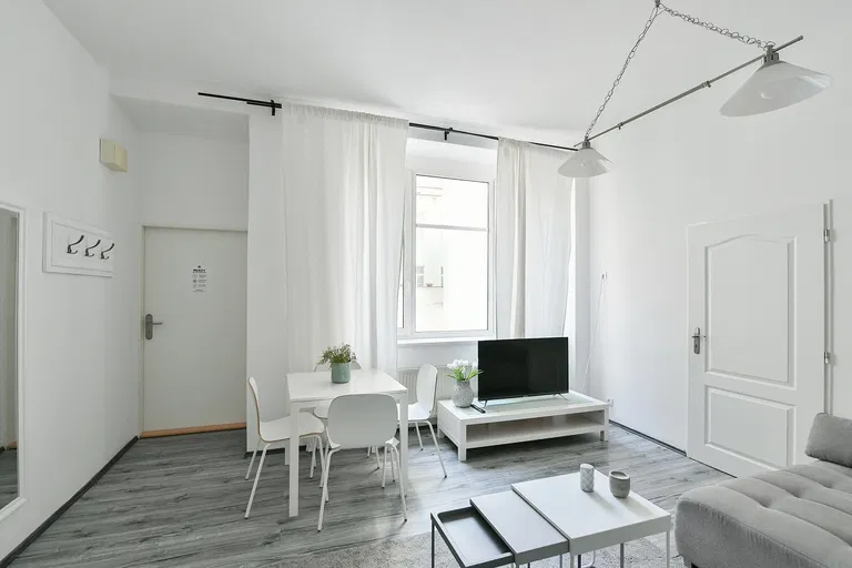 Školská, Nové Město - Praha 1 | Predaj, Byt, 2-izbový, 36 m²