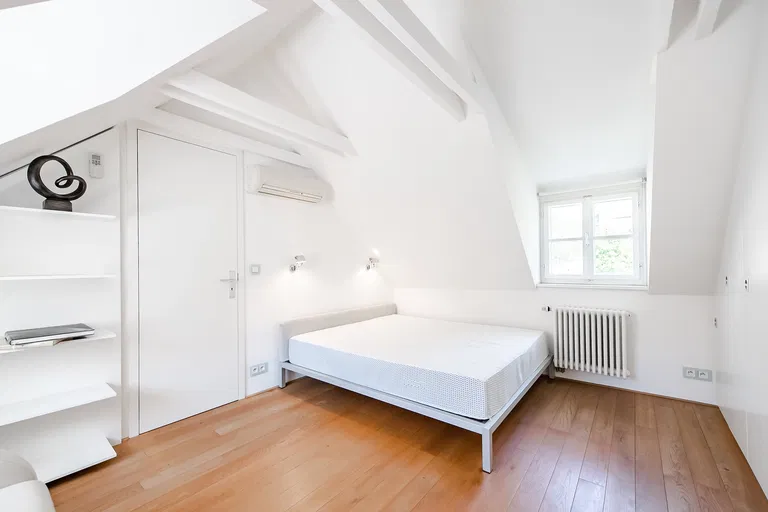 Valdštejnská, Malá Strana - Prague 1 | Sale, Apartment, Two-bedroom (3+kk), 104 m²