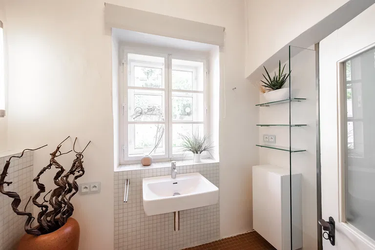 Valdštejnská, Malá Strana - Prague 1 | Sale, Apartment, Two-bedroom (3+kk), 104 m²