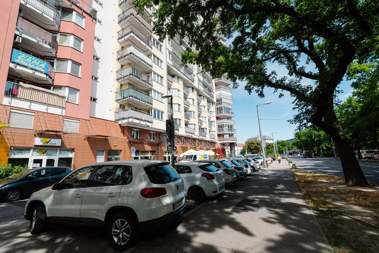 Jégeho Alej, Ružinov - Bratislava II | Rent, Apartment, One-bedroom (2+kk), 62 m²