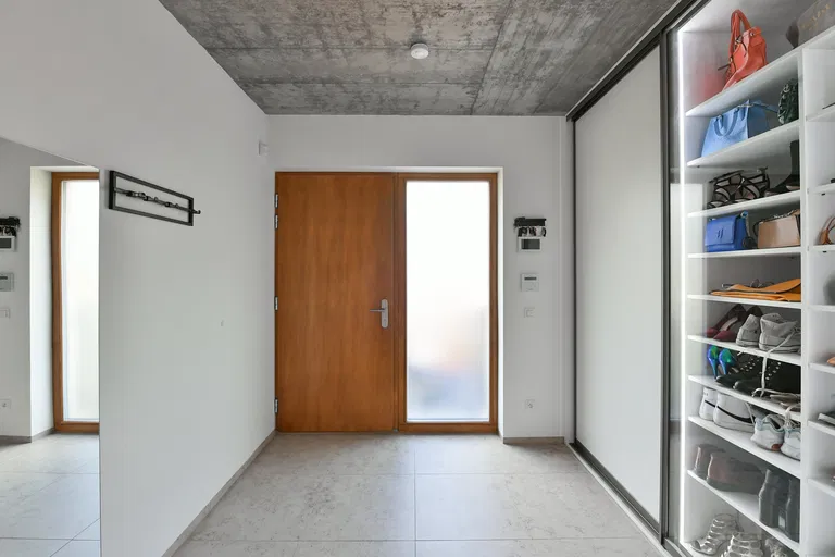 5. máje, Motol - Prague 5 | Sale, Apartment, Three-bedroom (4+kk), 180 m²