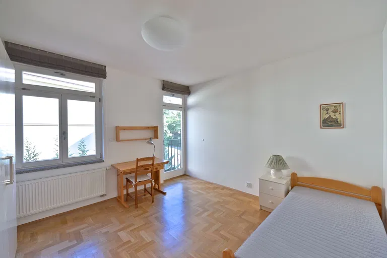 Benešovská, Vinohrady - Praha 10 | Prenájom, Byt, 5-izbový, 139 m²