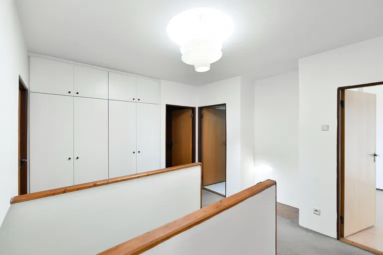 Pod Bání, Libeň - Praha 8 | Predaj, Rodinný dom, 6-izbový, 234 m²