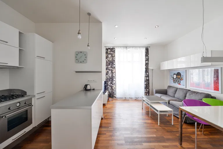 Elišky Krásnohorské, Staré Město - Praha 1 | Prenájom, Byt, 2-izbový, 47 m²