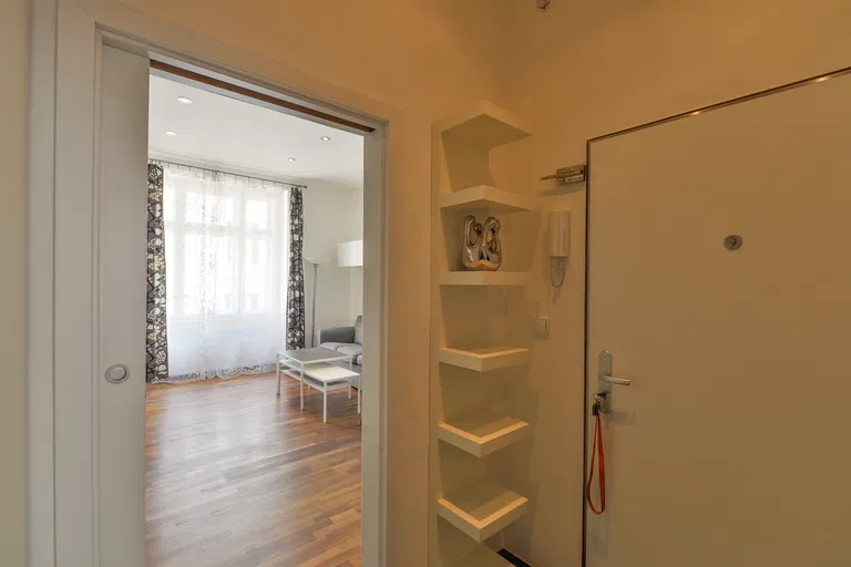 Elišky Krásnohorské, Staré Město - Praha 1 | Prenájom, Byt, 2-izbový, 47 m²