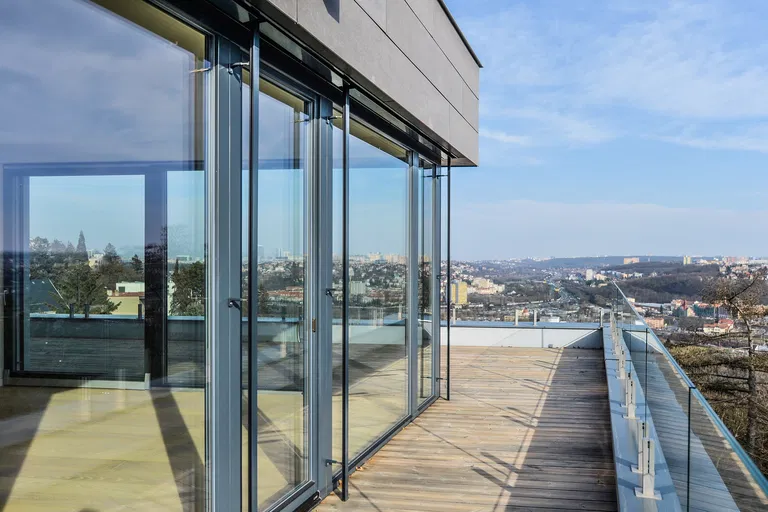 Pod Ateliéry, Hlubočepy - Praha 5 | Prenájom, Byt, 5-izbový, 251 m²