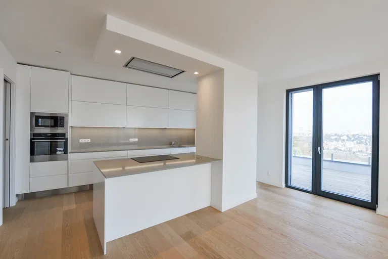Pod Ateliéry, Hlubočepy - Praha 5 | Prenájom, Byt, 5-izbový, 251 m²