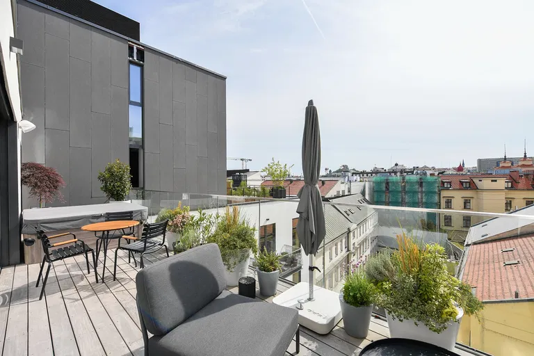 Dlážděná, Nové Město - Praha 1 | Predaj, Byt, 4-izbový, 251 m²