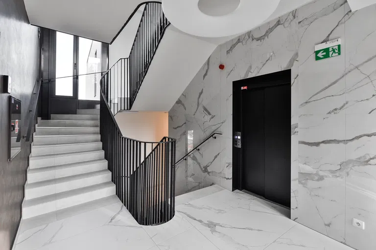 Pod Ateliéry, Hlubočepy - Praha 5 | Prenájom, Byt, 5-izbový, 251 m²