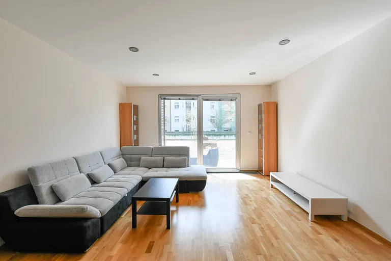 Korunní, Vinohrady - Prague 10 | Sale, Apartment, One-bedroom (2+kk), 76 m²
