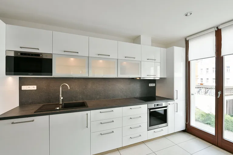Americká, Vinohrady - Praha 2 | Prenájom, Byt, 4-izbový, 140 m²