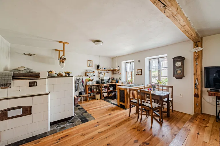 Rataje - Tábor | Predaj, Rodinný dom, 2-izbový, 83 m²