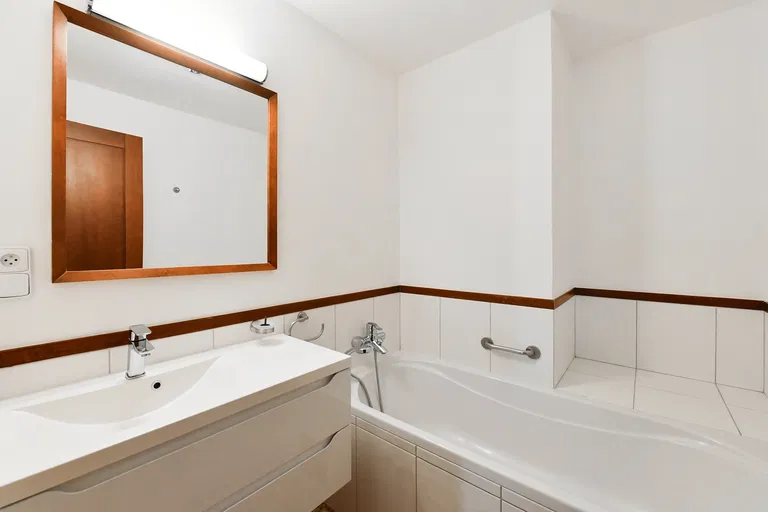 Americká, Vinohrady - Praha 2 | Prenájom, Byt, 4-izbový, 140 m²