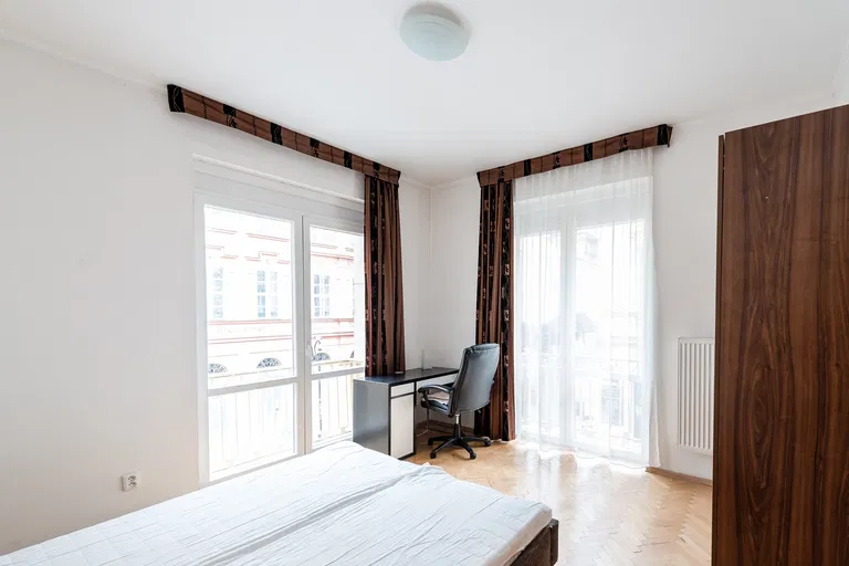 Laurinská, Staré Mesto - Bratislava I | Prenájom, Byt, 3-izbový, 84 m²