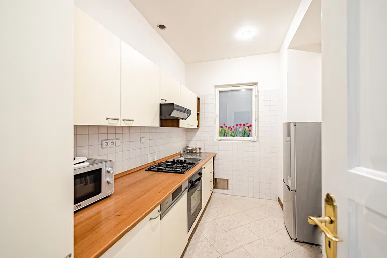 Trojanova, Nové Město - Praha 2 | Predaj, Byt, 2-izbový, 57 m²