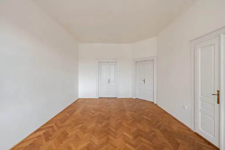 Rašínovo nábřeží, Nové Město - Prague 2 | Sale, Apartment, Five-bedroom (6+1), 257 m²