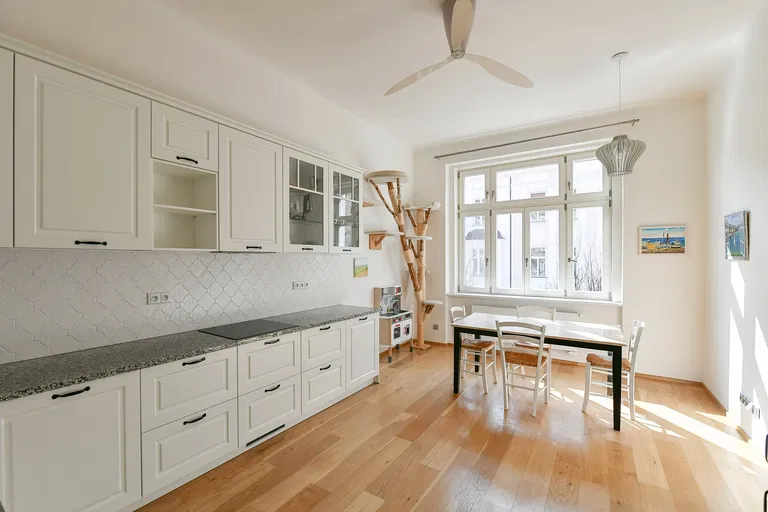 Mařákova, Dejvice - Prague 6 | Sale, Apartment, Two-bedroom (3+1), 109 m²