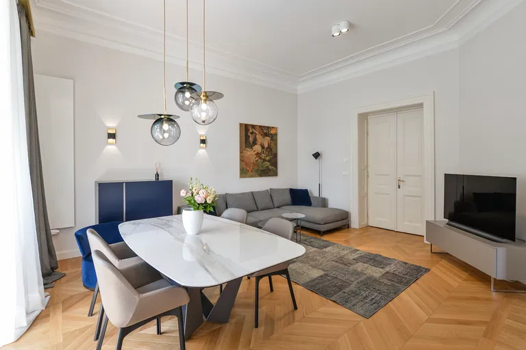 Pařížská, Josefov - Praha 1 | Prenájom, Byt, 2-izbový, 80 m²