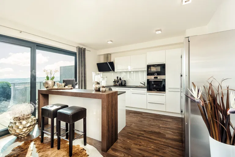 Kumpoštova, Brno - Královo Pole - Brno-město | Rent, Apartment, Three-bedroom (4+kk), 160 m²
