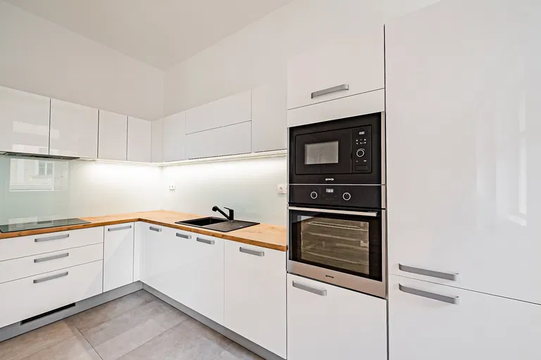 Třebízského, Mariánské Lázně - Cheb | Sale, Apartment, One-bedroom (2+kk), 65 m²