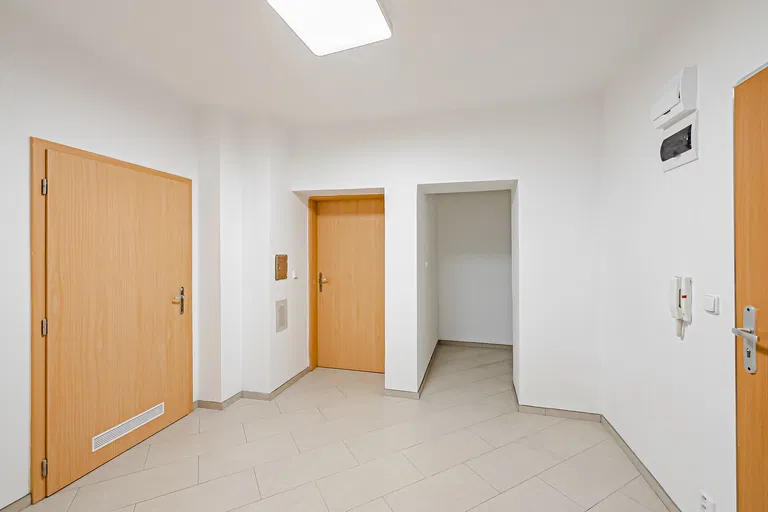 Třebízského, Mariánské Lázně - Cheb | Sale, Apartment, One-bedroom (2+kk), 65 m²