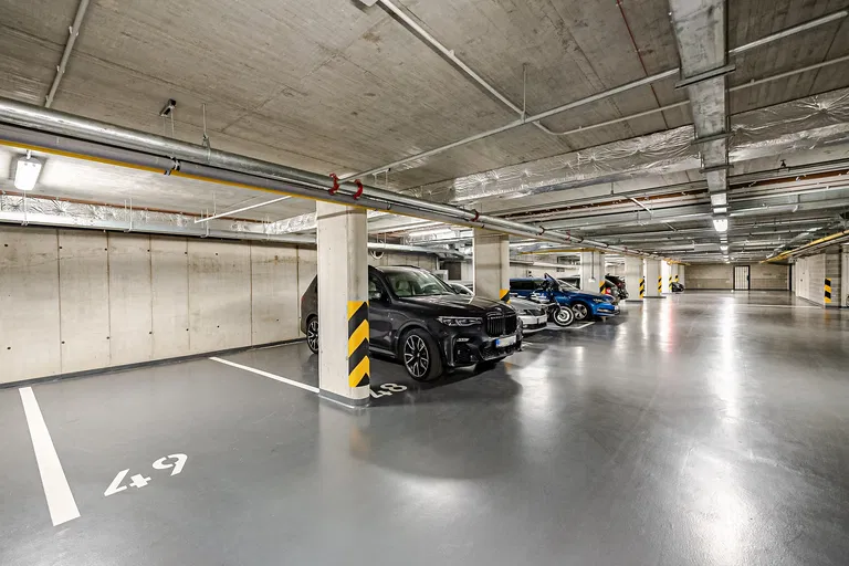 Na Hřebenech I, Podolí - Prague 4 | Sale, Apartment, Four-bedroom (5+kk), 168 m²