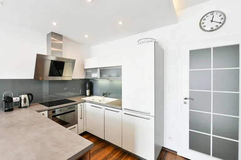 Svitákova, Stodůlky - Praha 5 | Predaj, Byt, 3-izbový, 84 m²