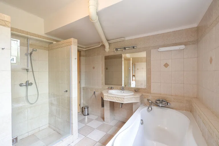 Od Vysoké, Radlice - Praha 5 | Prenájom, Rodinný dom, 4-izbový, 257 m²