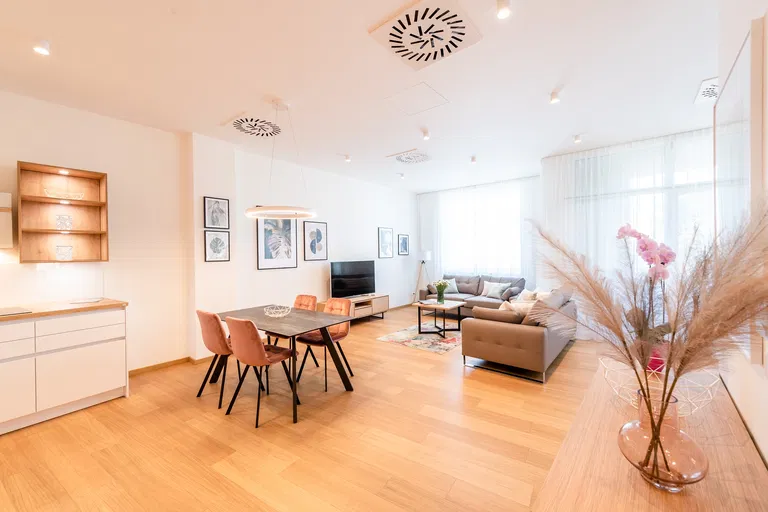 Bezručova, Staré Mesto - Bratislava I | Rent, Apartment, Two-bedroom (3+1), 96 m²