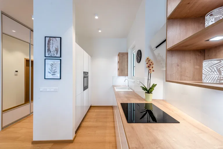 Bezručova, Staré Mesto - Bratislava I | Rent, Apartment, Two-bedroom (3+1), 96 m²