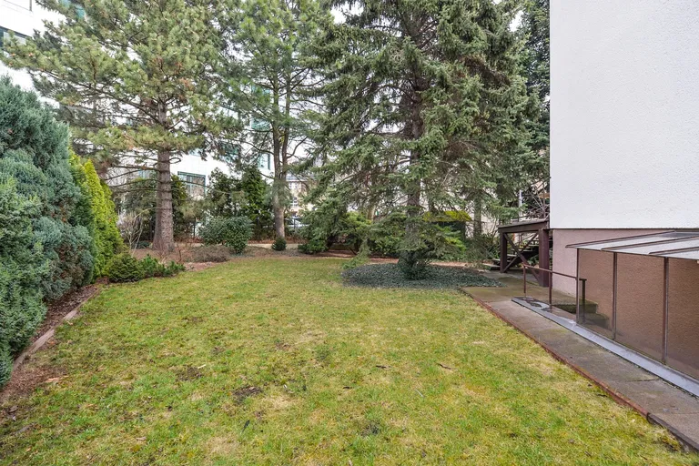 Od Vysoké, Radlice - Praha 5 | Prenájom, Rodinný dom, 4-izbový, 257 m²