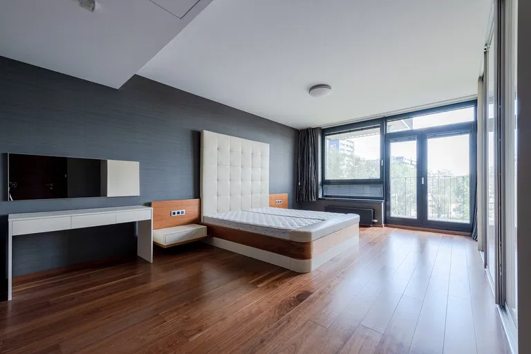 Dvořákovo nábrežie, Staré Mesto - Bratislava I | Prenájom, Byt, 4-izbový, 187 m²