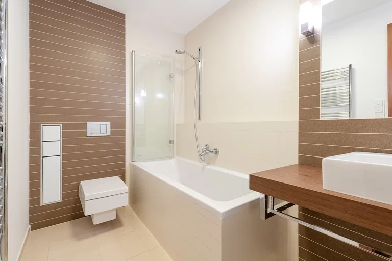 Dvořákovo nábrežie, Staré Mesto - Bratislava I | Prenájom, Byt, 4-izbový, 187 m²