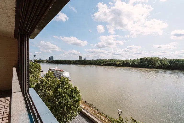 Dvořákovo nábrežie, Staré Mesto - Bratislava I | Prenájom, Byt, 4-izbový, 187 m²