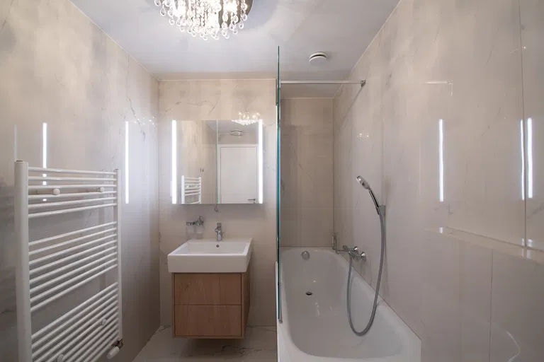 Továrenská, Staré Mesto - Bratislava I | Prenájom, Byt, 3-izbový, 96 m²