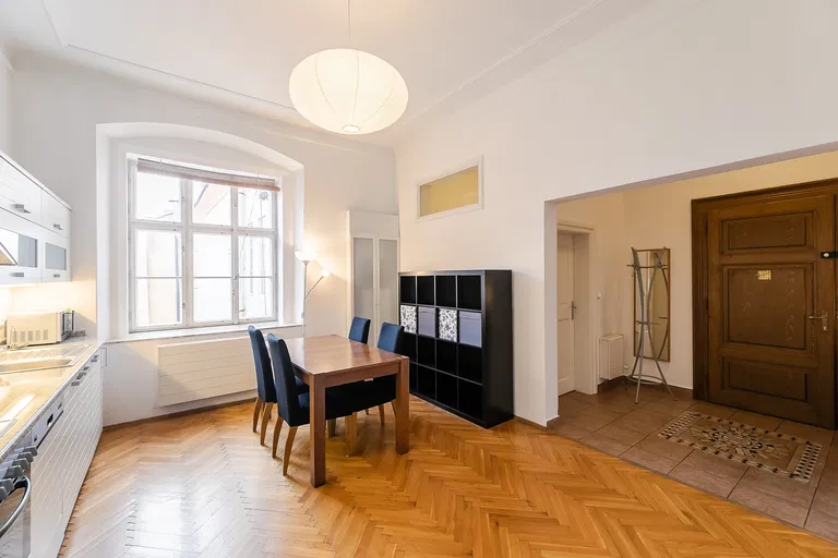 Husova, Staré Město - Praha 1 | Prenájom, Byt, 2-izbový, 69 m²