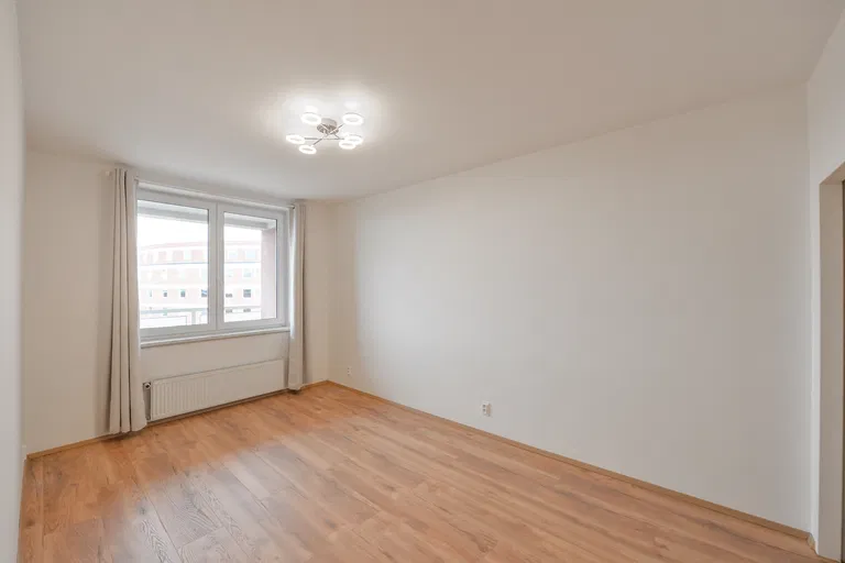 U Kříže, Jinonice - Praha 5 | Prenájom, Byt, 2-izbový, 69 m²